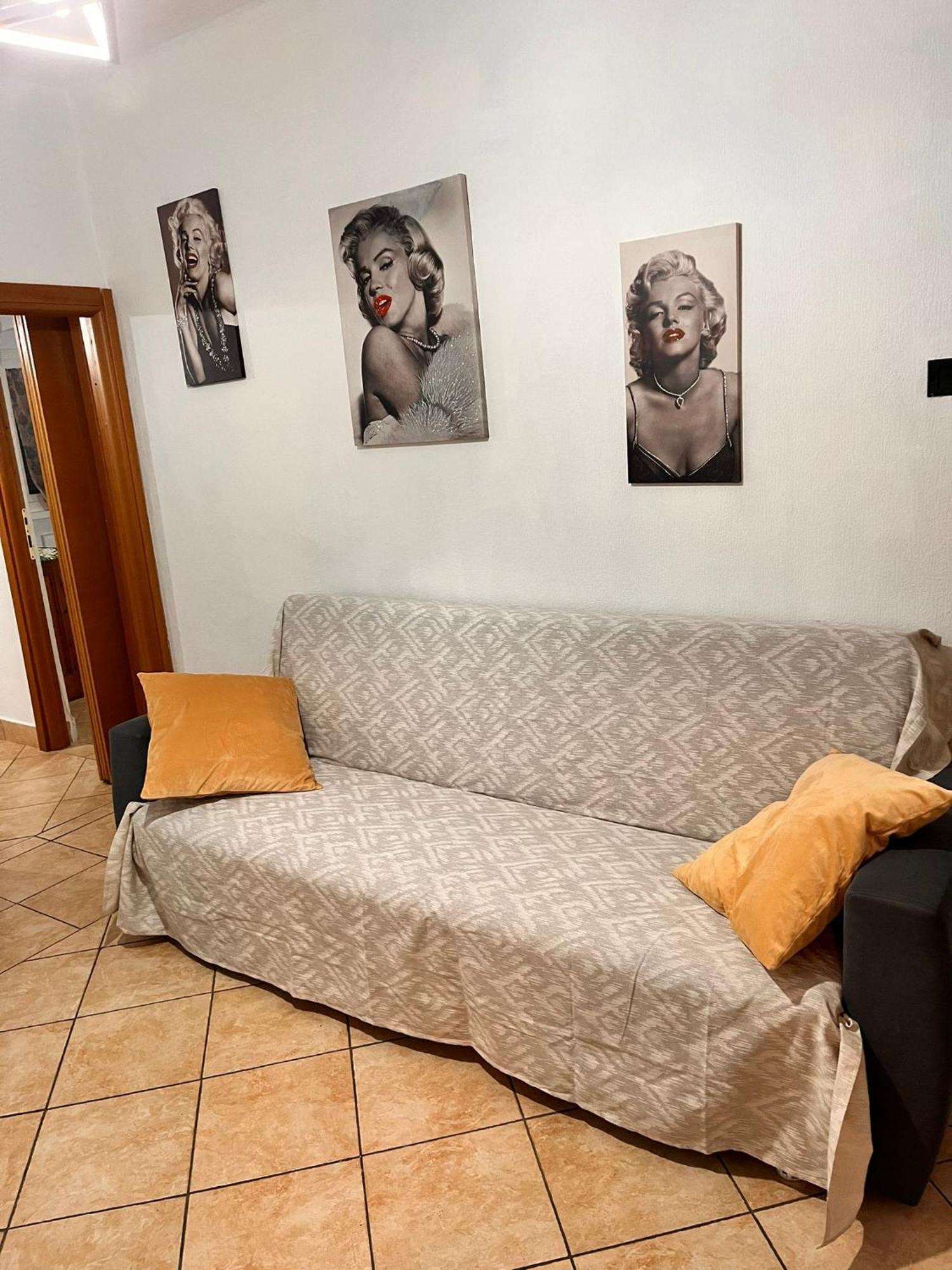 Seal Home Janov Exteriér fotografie